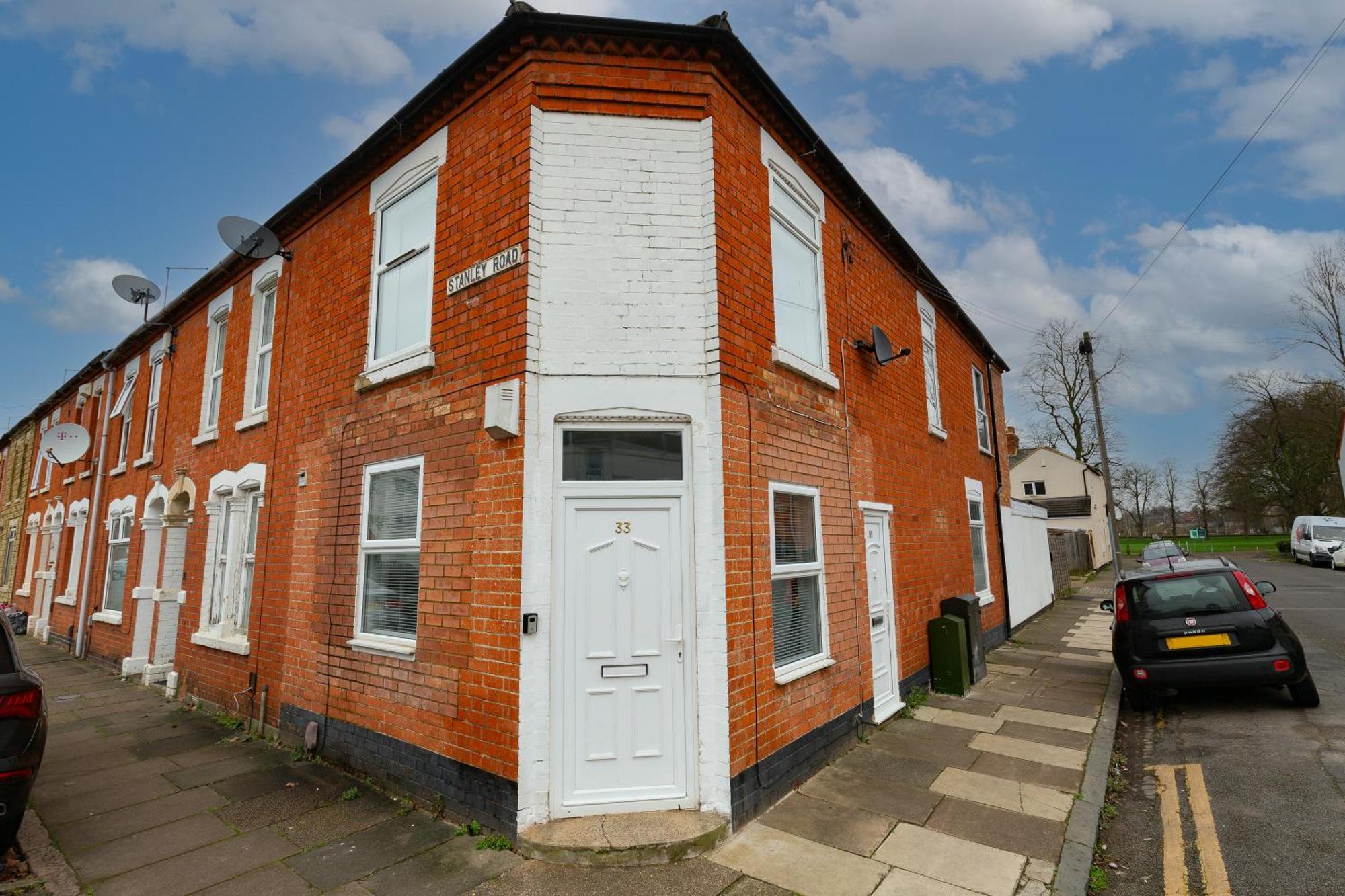 Villa 33 Stanley Road à Northampton Extérieur photo